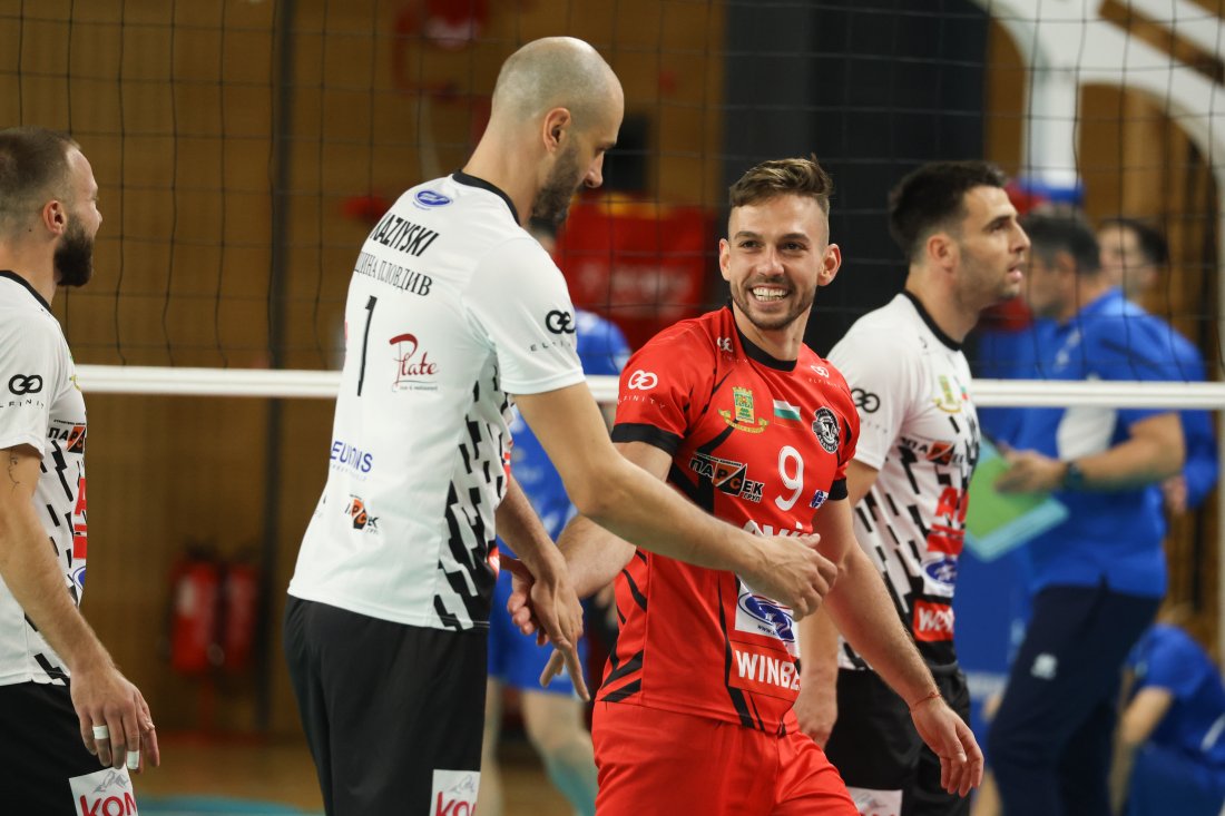 Матей Казийски поведе Халкбанк към успех срещу Кушгьоз в Турция