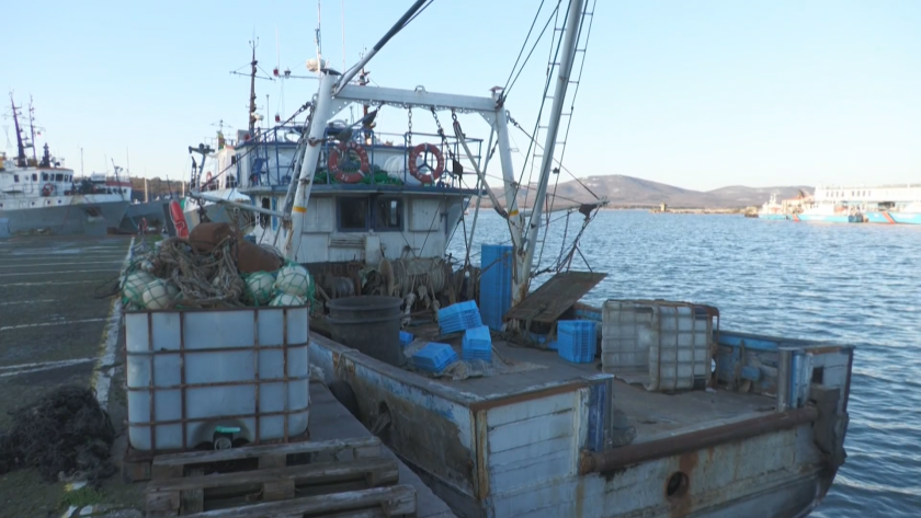 Продължава издирването на изчезналия край Созопол риболовен кораб. Екип от