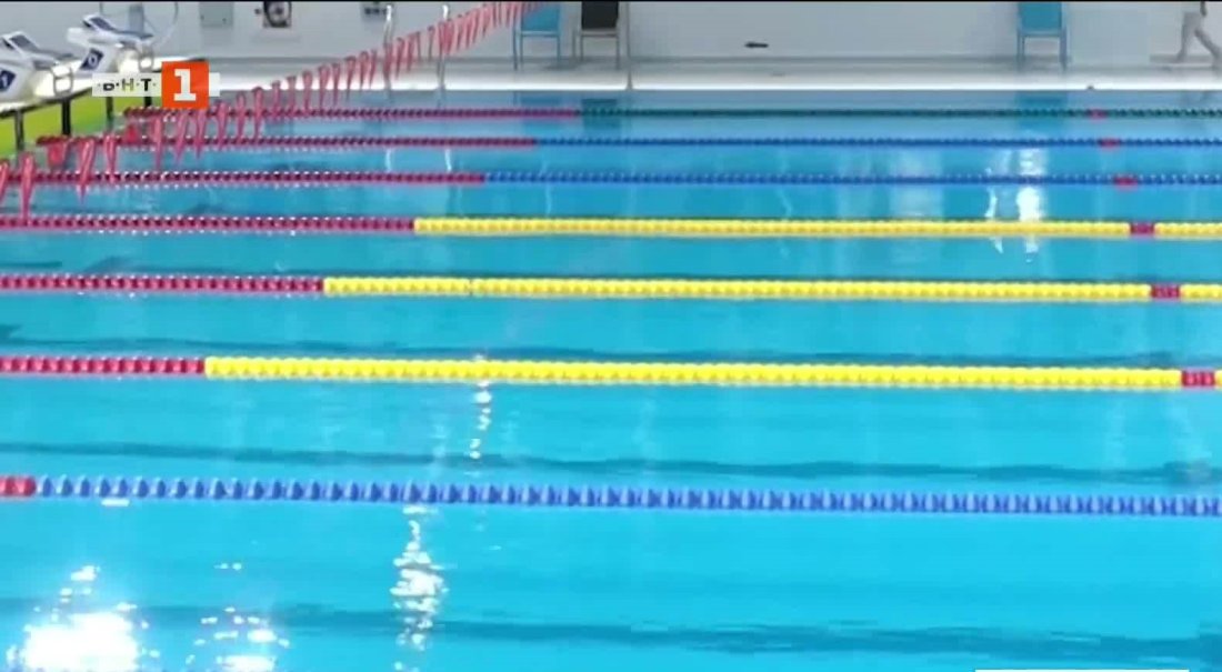 Турнир по плуване