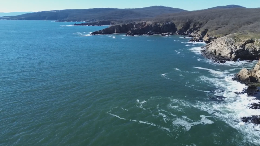 Продължава издирването на тримата рибари, които изчезнаха в морето край Созопол