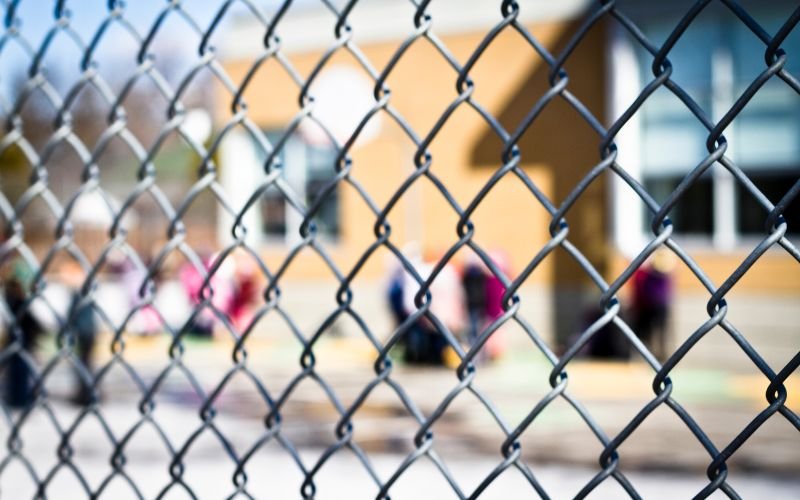 Агресия между ученици в Бургас &ndash; момче е с фрактура на носа след побой