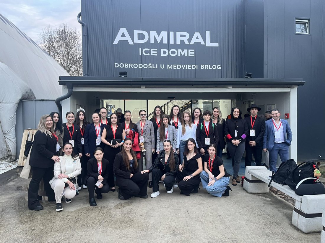 Националките по хокей на лед сбъркаха срещу Тайланд на световното в Загреб