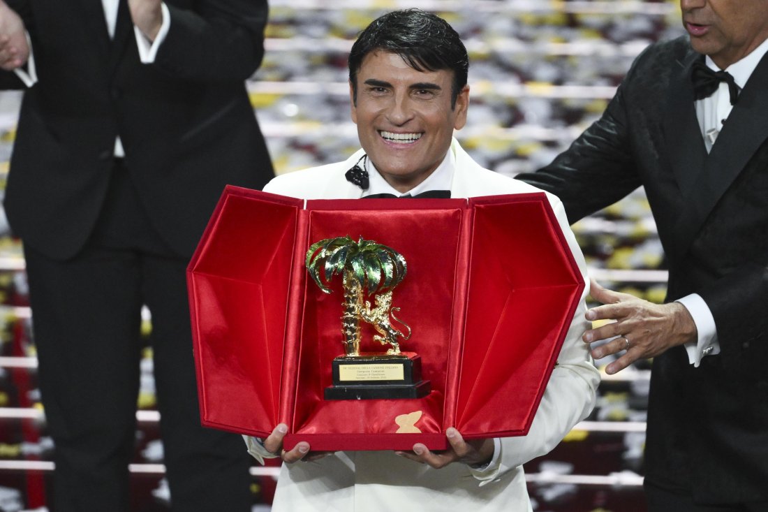 Сал Да Винчи спечели конкурса "Сан Ремо" (СНИМКИ)