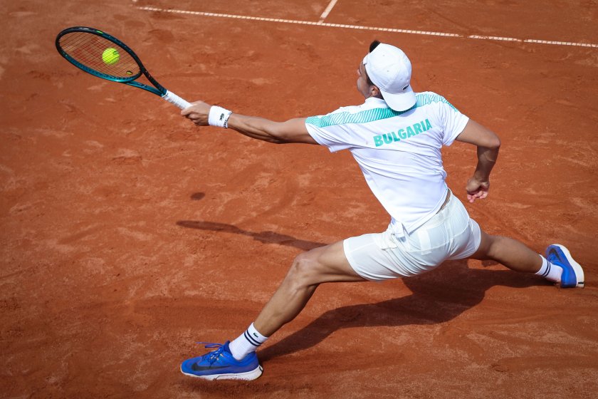 Александър Василев загуби от водача в схемата на турнир в Анталия