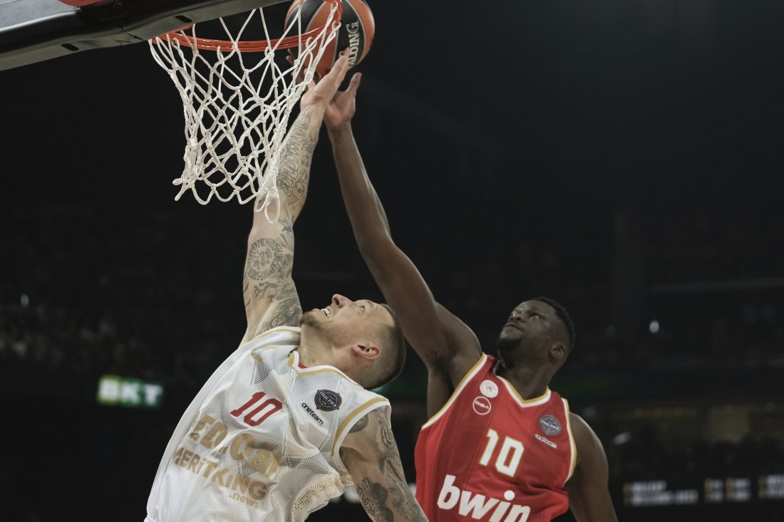 Двубоите Макаби Тел Авив - Апоел Тел Авив и Партизан Белград - Дубай Баскетбол бяха отложени заради ситуацията в Близкия изток