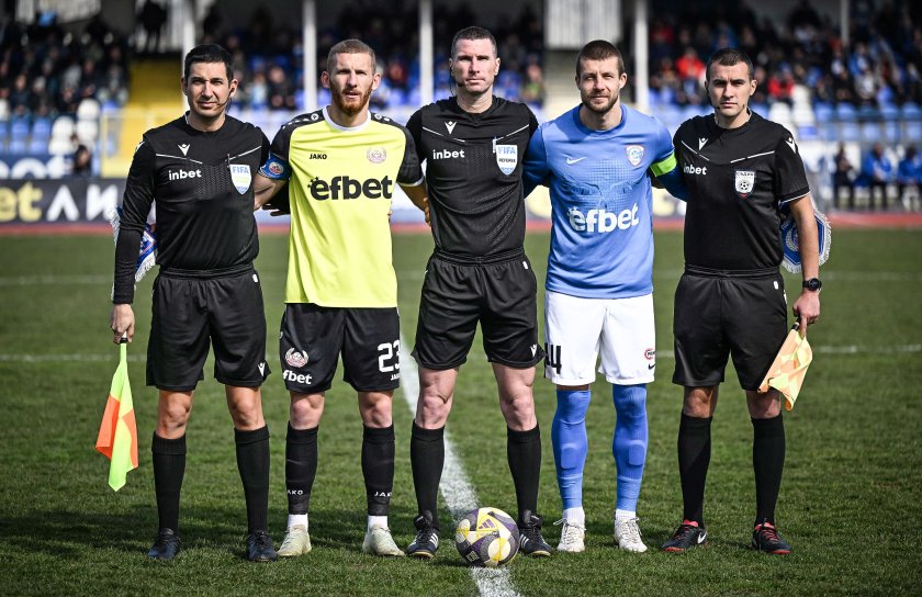 първа лига спартак варна монтана галерия