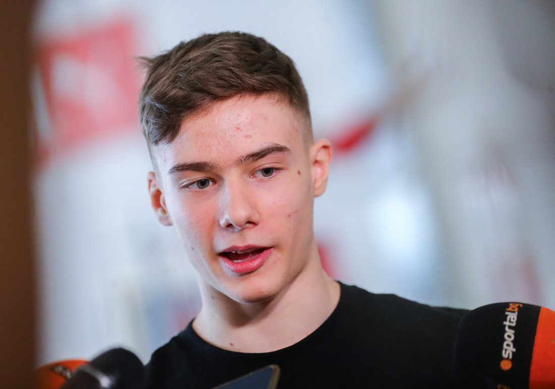 еди пенев давид иванов борят отличията световната купа спортна гимнастика варна