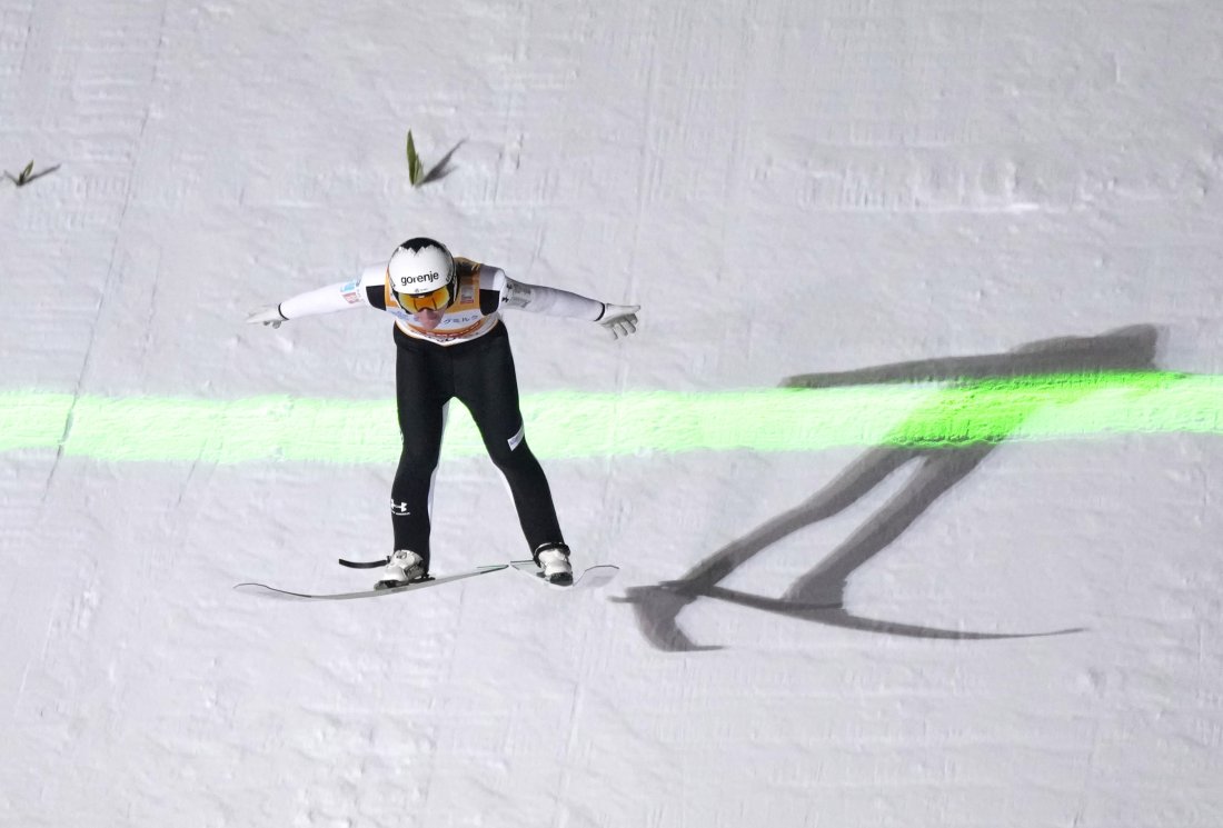 домен превц шеста поредна победа световната купа ски скокове