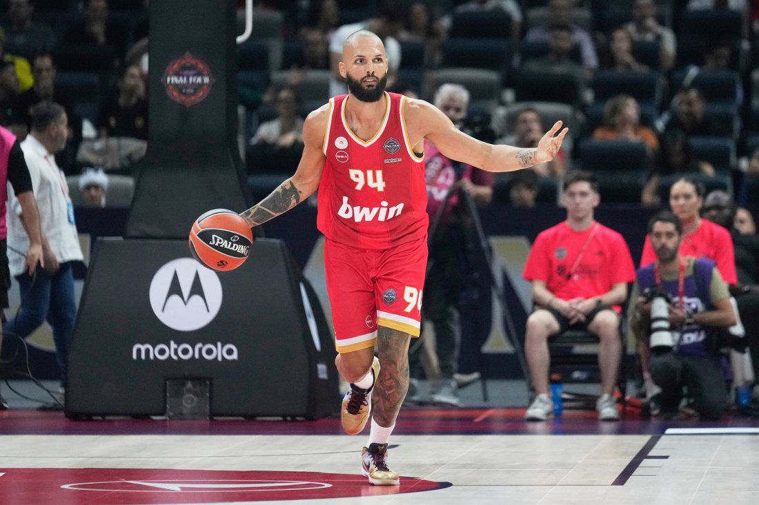 Олимпиакос