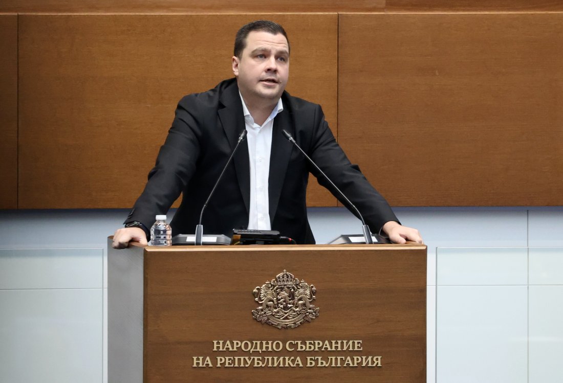 итн президентът илияна йотова поиска оставката земеделския министър