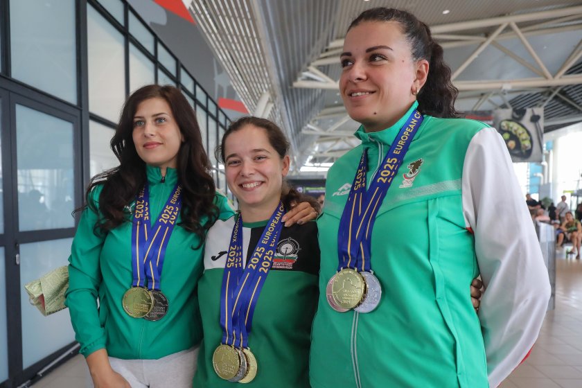 Антоанета Костадинова Мирослава Минчева Лидия Ненчева