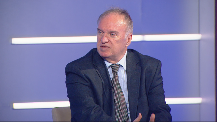 Проф. Владимир Чуков: Основният въпрос е ще оцелее ли режимът на аятолах Хаменей