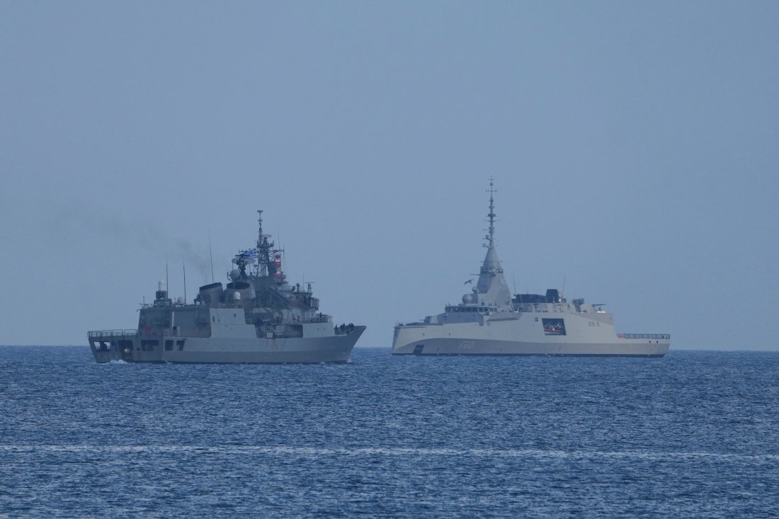 Кипър под напрежение: отменени полети и международна военна мобилизация в региона