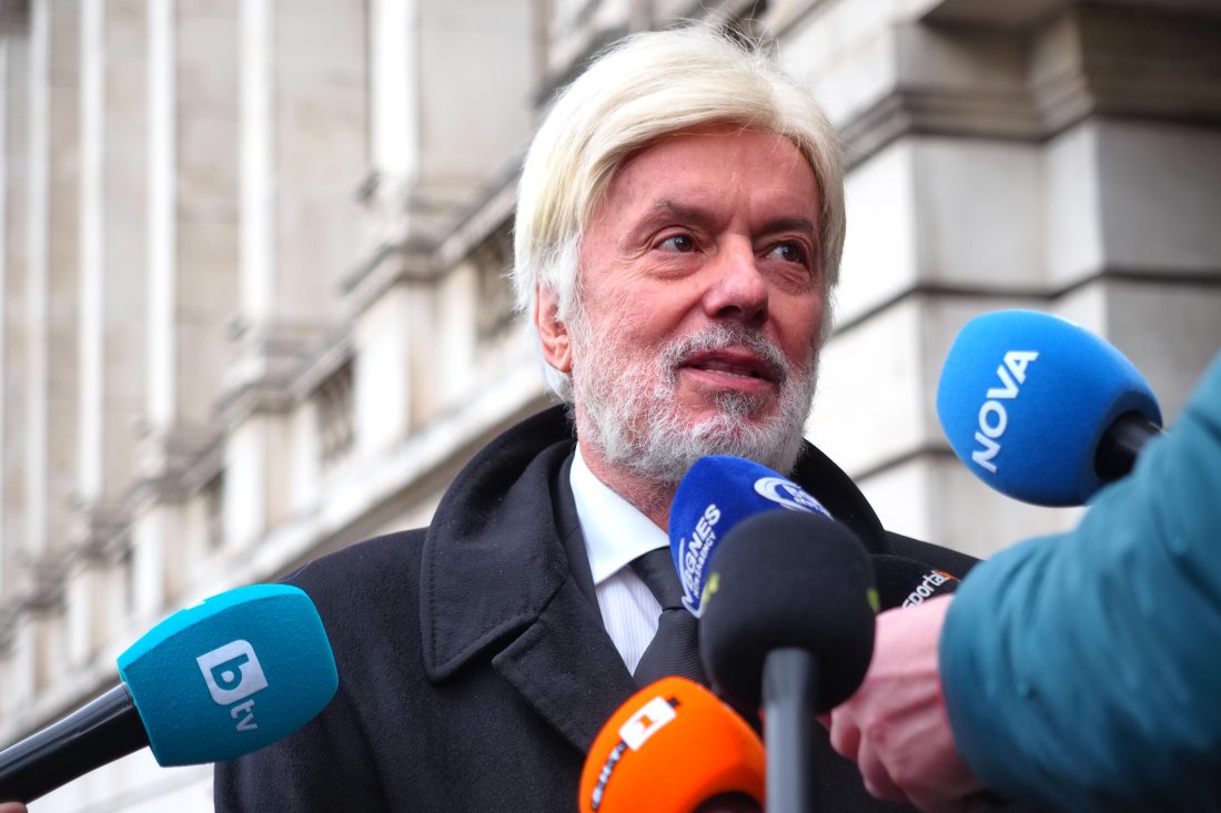 Валентин Михов