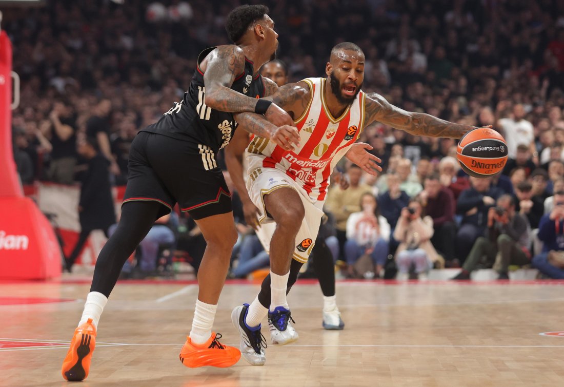 Драма остави Милър-Макинтайър и Цървена звезда с празни ръце срещу Байерн (ВИДЕО)