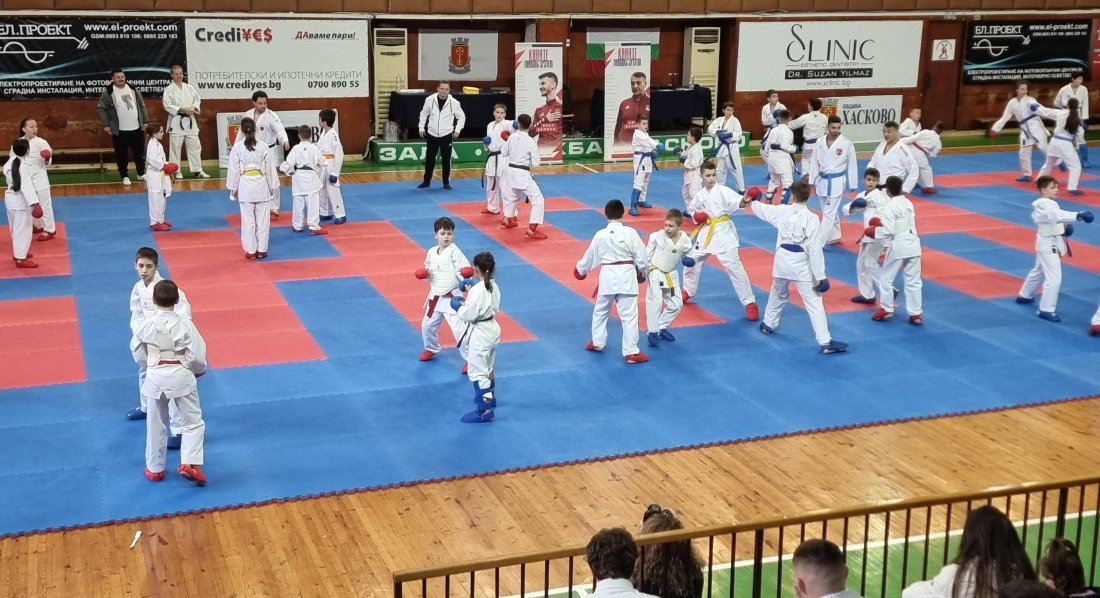 Над 600 състезатели участваха в международния турнир "Bulgaria Karate Open&ldquo; във Велико Търново