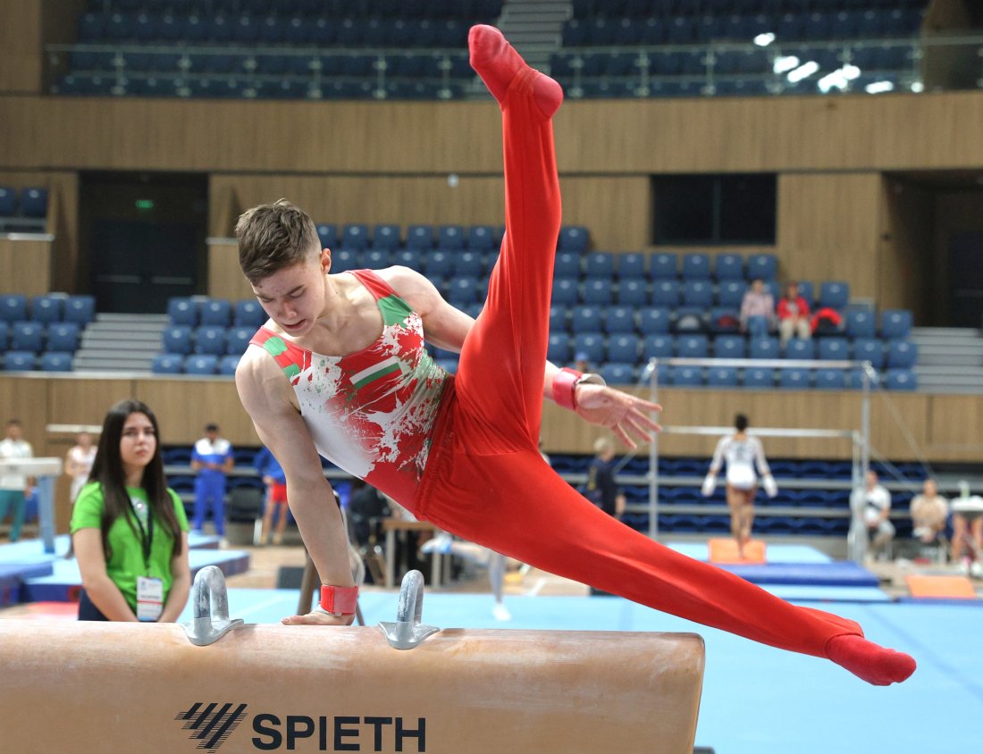 злато давид иванов световната купа спортна гимнастика баку