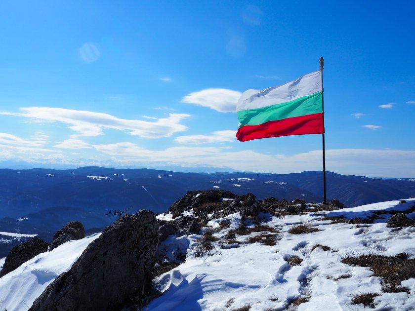 слънчево време очаква