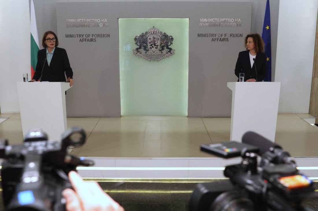 надежда нейнски проведохме мащабната операция евакуация български граждани близкия изток