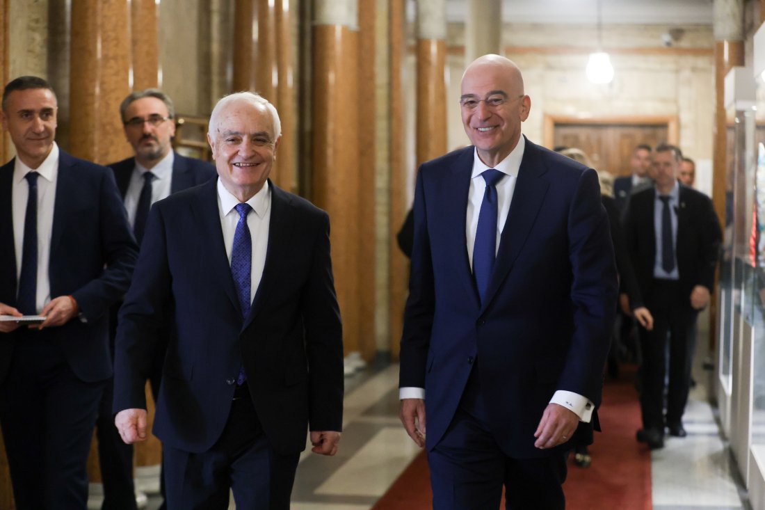 Министрите на отбраната на България и Гърция