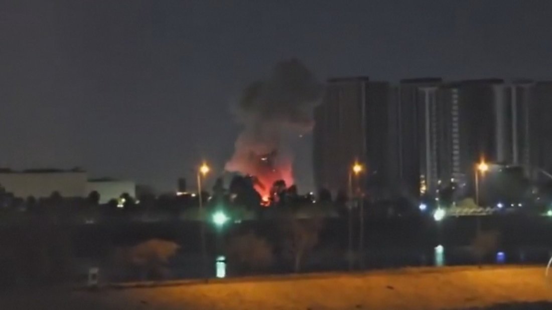 Посолството на САЩ в иракската столица Багдад беше подложено на вълна от атаки с дронове и ракети