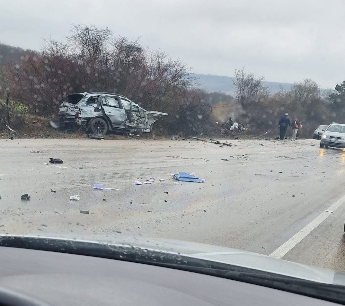 тежка катастрофа враца взе две жертви