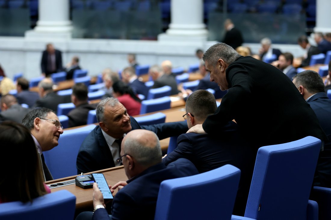 Народно събрание, закон за лобизма