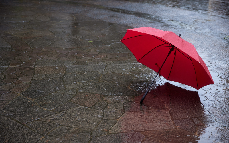 вземете чадър вали места