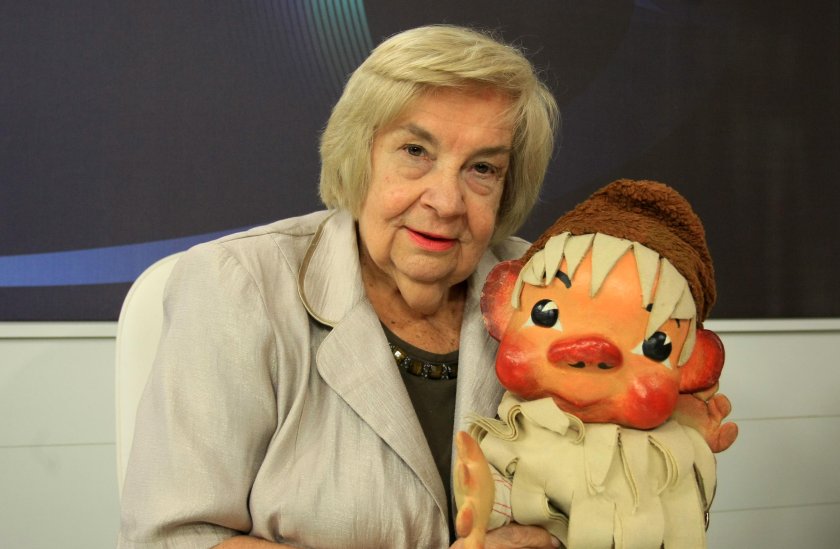 отиде легендата кукления театър слава рачева ndash гласът педя човек лакът брада