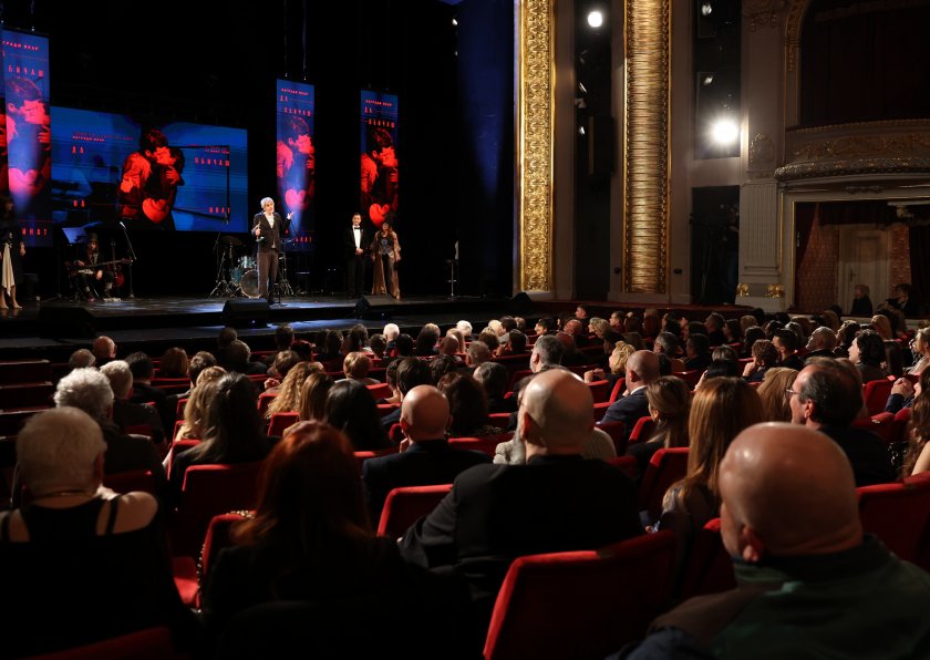 раздадоха наградите икар