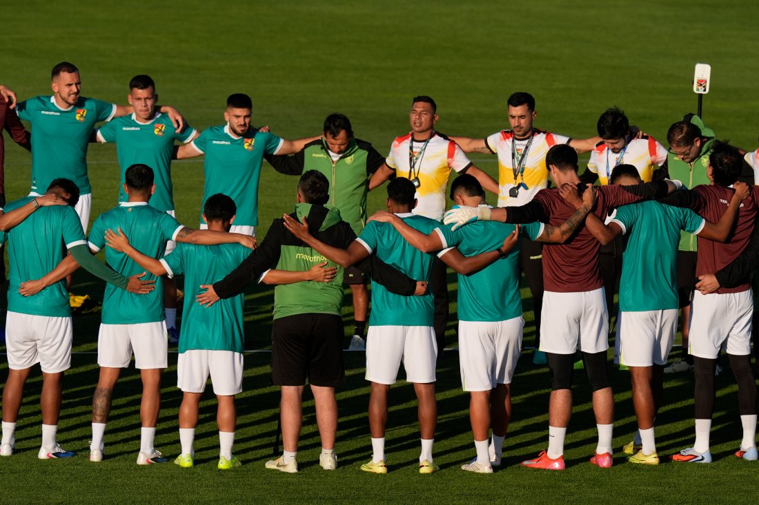 ямайка боливия крачка мондиал 2026 победи плейофите