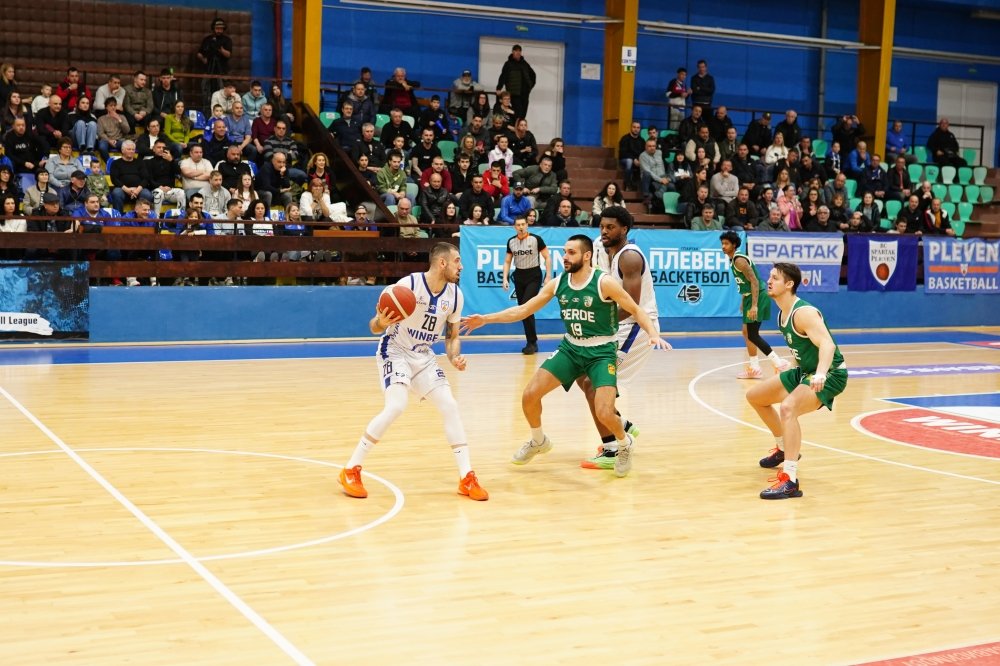 спартак плевен спря берое