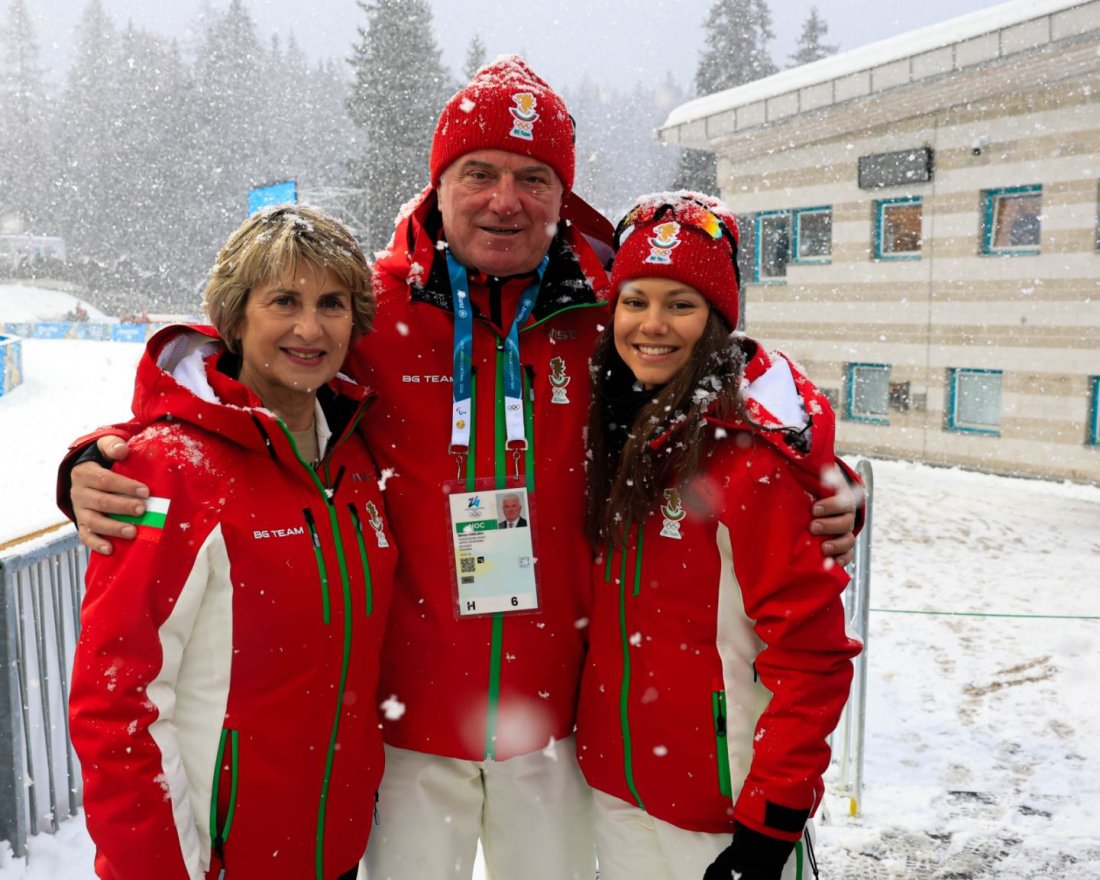 Весела Лечева и Лора Христова