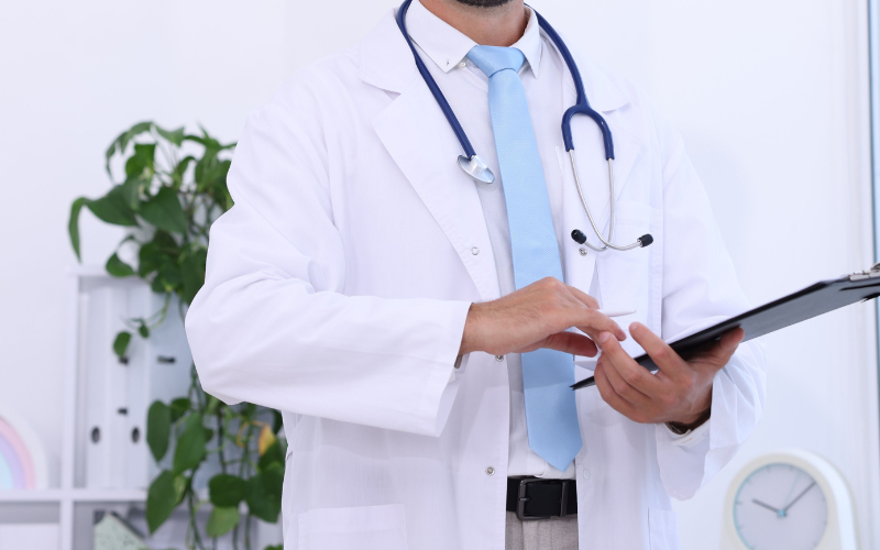 здравните медиатори вече работят болниците