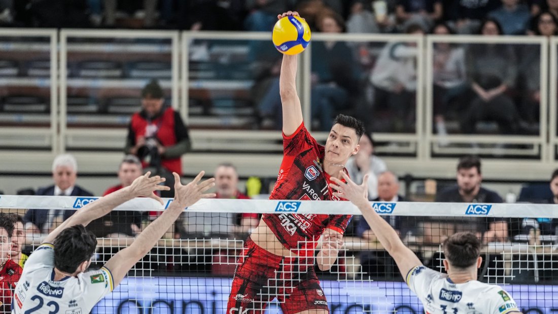 александър николов отново блести чивитанова отстъпи четвъртфиналите шампионската лига