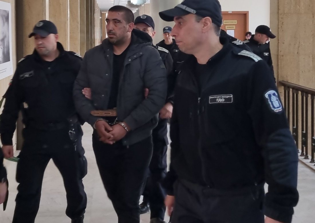 съдът бургас остави ареста обвиняемия фаталния побой слънчев бряг