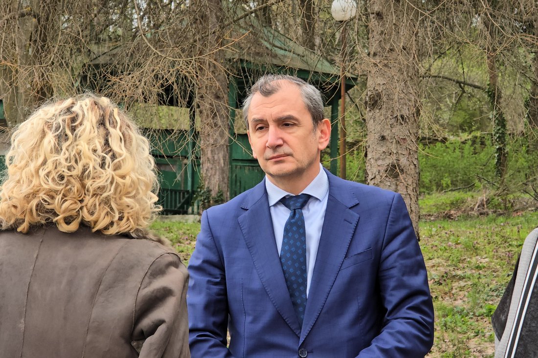  служебен министър на здравеопазването Михаил Околийски