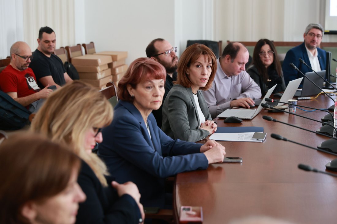 &bdquo;Информационно обслужване&ldquo; показа как гласовете се превръщат в мандати