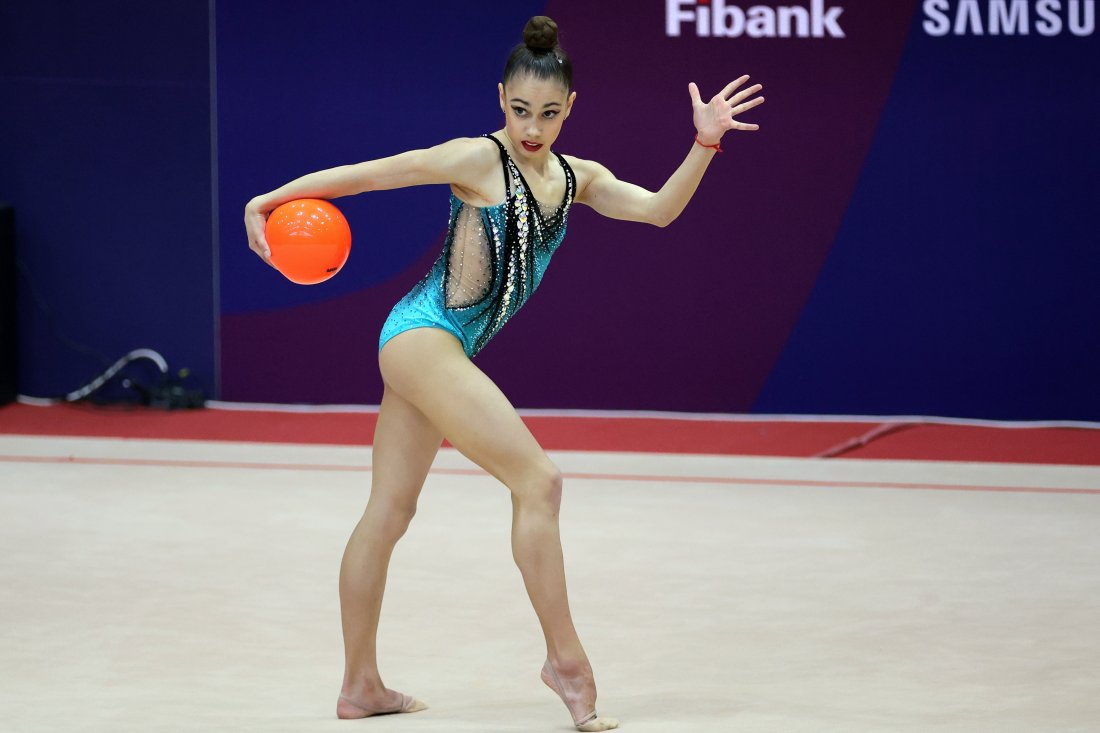 Анастасия Калева направи дебют на Световната купа по художествена гимнастика в Ташкент