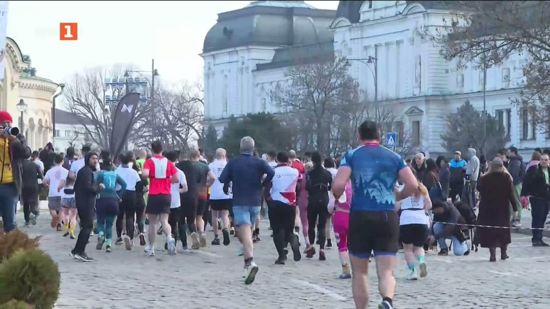 Стотици взеха участие в столичния полумаратон