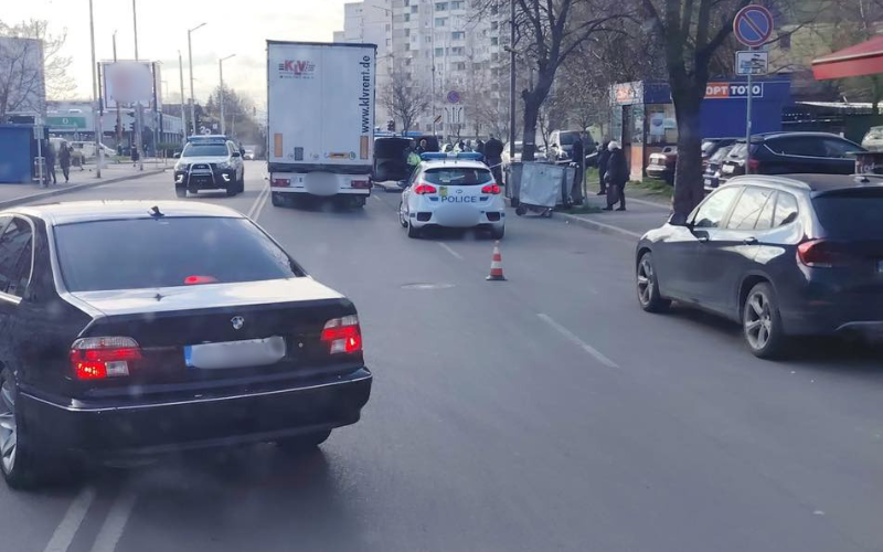 Камион е прегазил пешеходец в София. Това потвърдиха от СДВР.