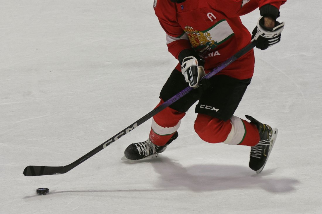 българия загуби узбекистан световното първенство хокей лед години