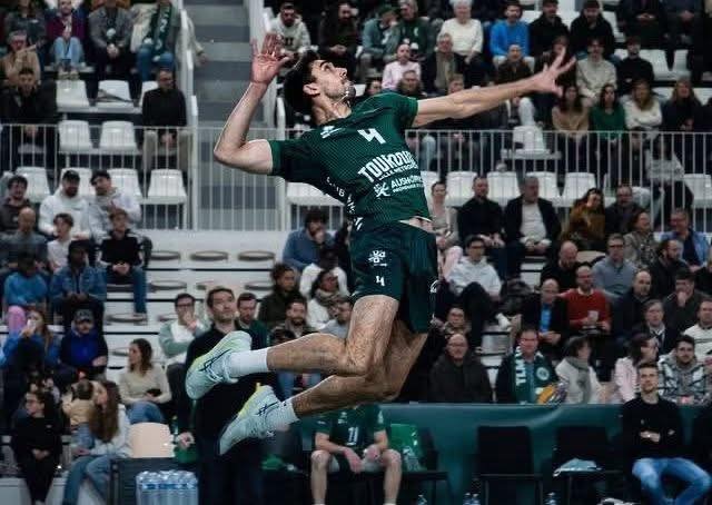 Венислав Антов и тимът му Туркоан отпаднаха на четвъртфиналите във френския волейболен елит