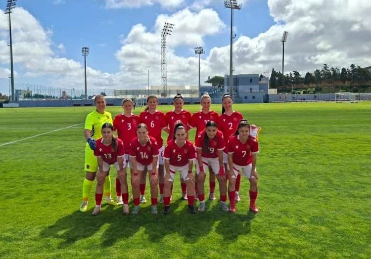 Девически национален отбор на България