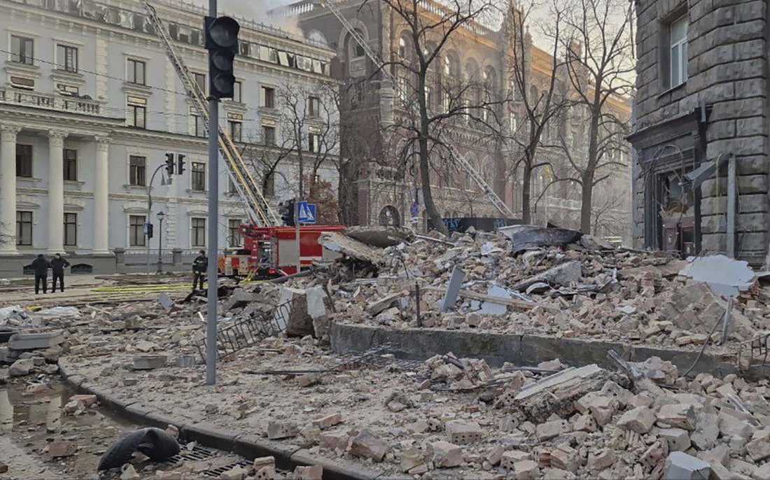 Руски удари в Одеса, Киев и Днипро: 13 загинали, десетки ранени