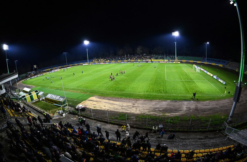 първа лига добруджа ботев пловдив галерия