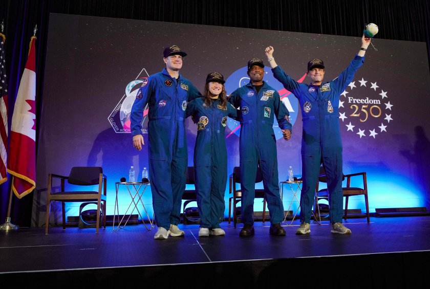 екипажът артемис дни космоса снимки