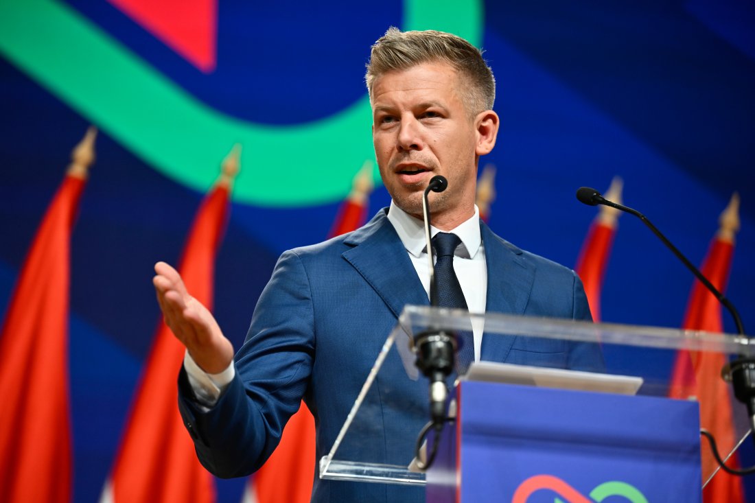 Победителят на парламентарните избори в Унгария Петер Мадяр даде първите