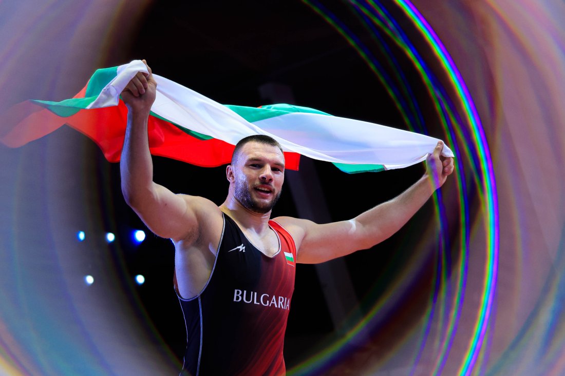 кирил милов триумфира отново европейския връх българският борец затвърди доминацията ново злато