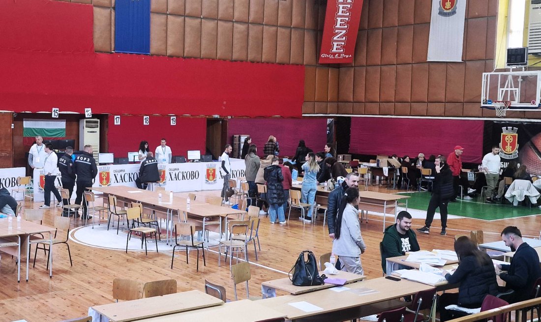 След напрежението при грешно пломбирани чували: Почти 100% обработени протоколите в Хасково